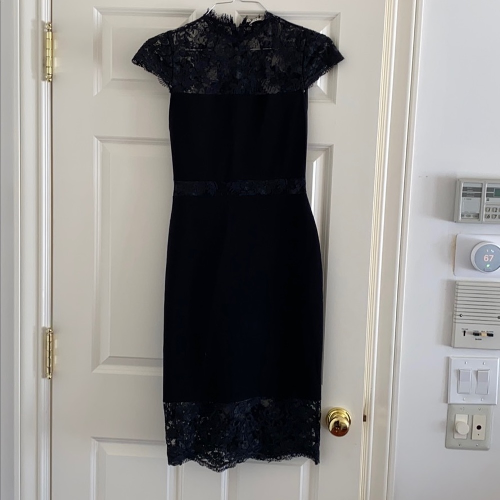 Alice + Olivia Lace Mid Length Dress (6)